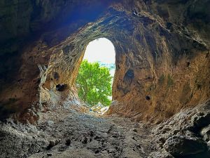 Пещера Эцба